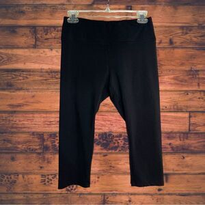 5 for $25🔥Yoga Reflex Black Cropped Leggings Medium